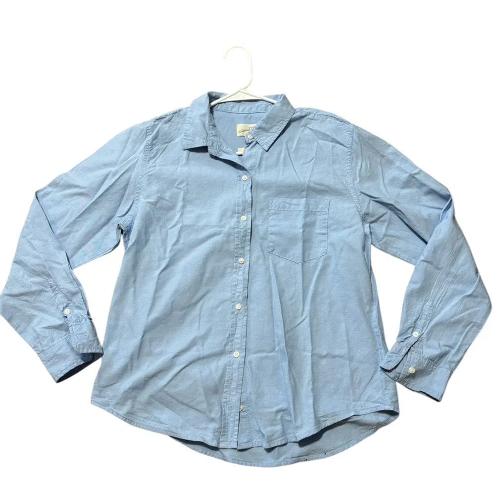 Universal Thread Blue M - Women's Long Sleeve Classic Button-Down Shirt